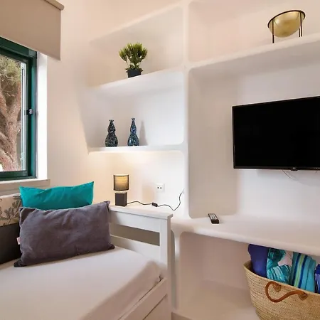 Medusa Apartment *